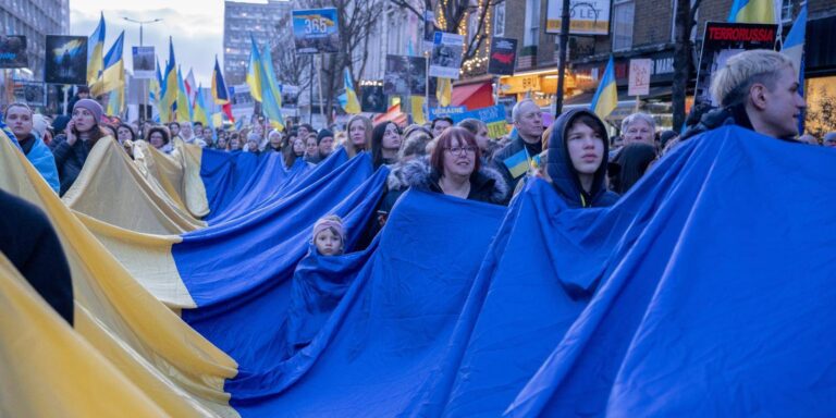 2025-02-24-ukraine-march-london
