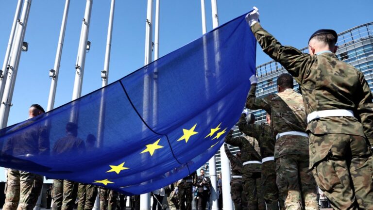 FRANCE-EU-PARLIAMENT-HISTORY-WWII-ANNIVERSARY
